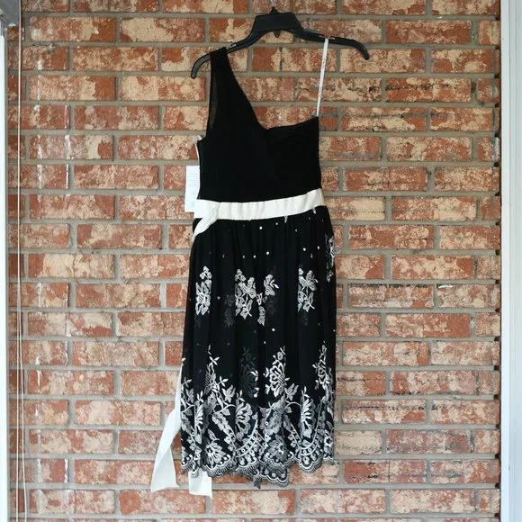 OLEG Cassini One Shoulder Dress - Picture 3 of 5